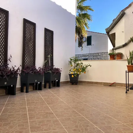 Appartement Luxe House In Center-with Terrace - Liness